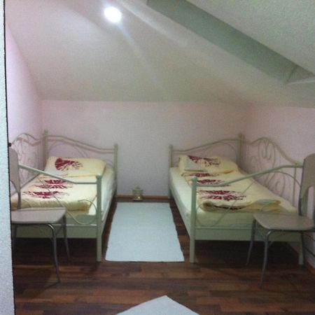 Pansion Zeyno Hotel Sarajevo Bagian luar foto