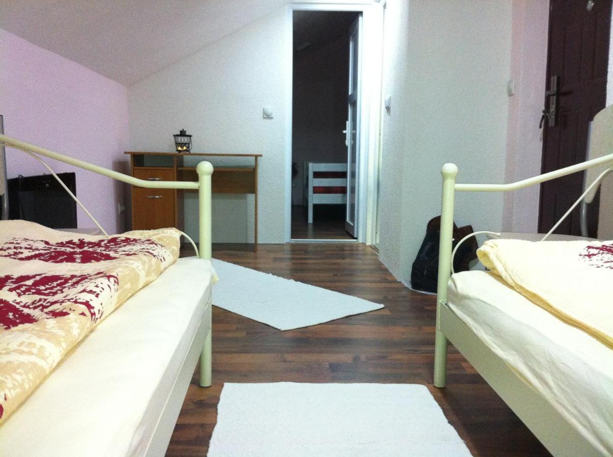 Pansion Zeyno Hotel Sarajevo Ruang foto